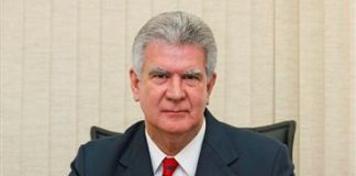 Ser associado do Instituto de Engenharia