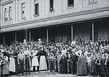 1ª greve geral do país, há 100 anos, foi iniciada por mulheres e durou 30 dias