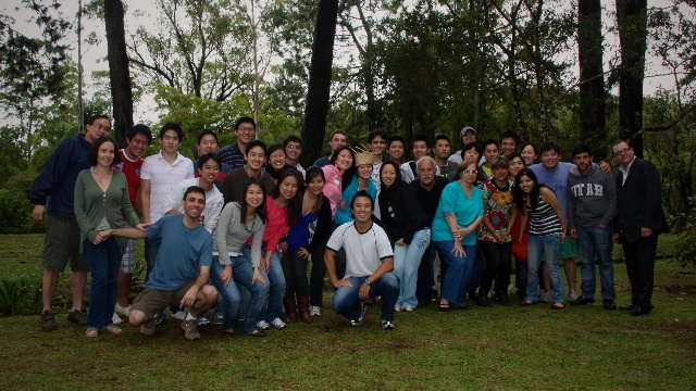 Núcleo Jovem se reúne para festa de confraternização