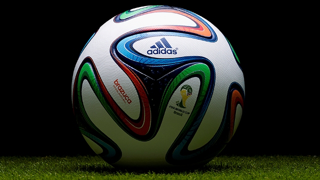 Bola adidas Telstar 18 Selo Fifa Tamanho Oficial De Jogo