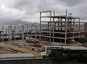 Universidades federais têm 53 obras paradas