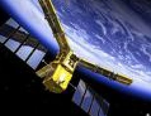 Satélite da água abre os braços para explorar a Terra