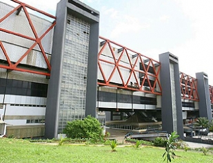 Salitre ameaça estruturas e exige orientação técnica nas construções