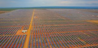 Inaugurado na Bahia parque com 330 mil painéis solares