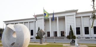 FAAP realiza workshop sobre construções em madeira com especialista internacional