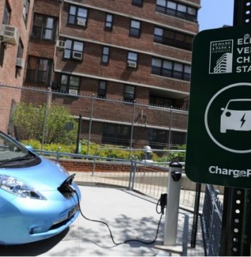 Nova York vai instalar mil novos postos de abastecimento de veículos elétricos