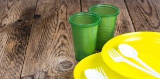 Senado aprova proibição de plástico descartável no Brasil