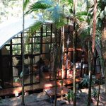 Arquitetos criam incrível casa sustentável na Mata Atlântica feita para estimular a criatividade