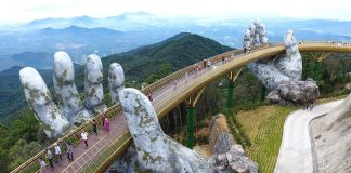 Conheça a ponte sustentada por mãos gigantes no Vietnã