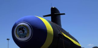 Marinha lança novo submarino Riachuelo