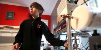 Garoto de 12 anos constrói sozinho um reator de fusão nuclear em seu quarto