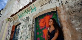 A menina que cresceu sonhando com um lar sem goteiras e hoje ‘transforma casas’ de graça