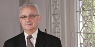 Vice-Almirante Ney Zanella dos Santos é o Eminente Engenheiro do Ano 2019