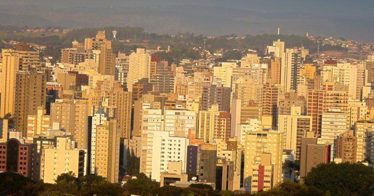 A agricultura urbana em São Paulo e Belo Horizonte: Uma proposta de abordagem das relações urbano-rural no contexto metropolitano