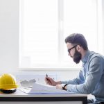 Engenheiro de contrato: recusa de pagamento de terceiro até recebimento de vantagem indevida