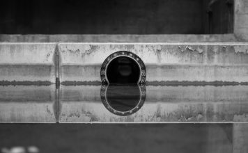 Estruturas Tarifárias com subsídios cruzados internos em Serviços de Água e Esgotos