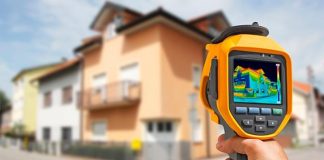 Simulação computacional para avaliação de desempenho térmico e eficiência energética em edificações