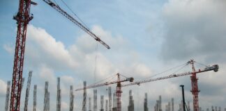 14.000 Obras Paradas no Brasil, como afetam o desenvolvimento nacional