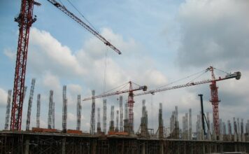 14.000 Obras Paradas no Brasil, como afetam o desenvolvimento nacional