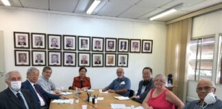 Membros do IE recebem a Eng.ª Ieda Gomes e o Dr. Shigeaki Ueki