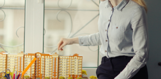 O processo estratégico de mudança do modelo de negócio nas empresas de arquitetura, engenharia e construção