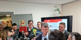 Tarcísio Gomes, no Instituto de Engenharia, apresenta suas propostas de Governo