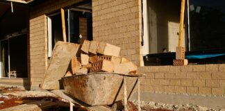 Muros de contenção em solo reforçado com geossintéticos