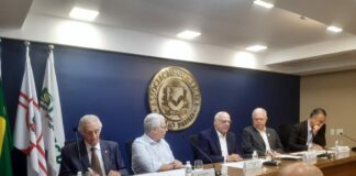 Presidente do IE participa do encontro da Frente Reformar para Mudar