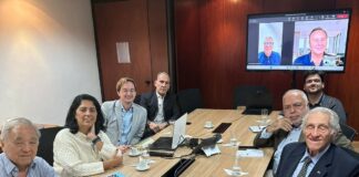 Foto legenda – Reunião na Federação das Indústrias do Rio de Janeiro