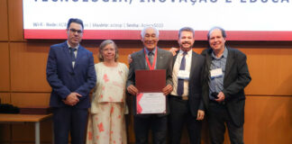 IE recebe homenagem durante cerimônia de 50 anos da ACIESP