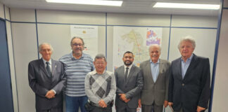 Foto legenda – Visita ao gabiniete do Secretário Habitacional de São Bernardo do Campo