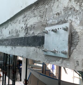 Diminuição de flechas com uso de lâminas de fibra de carbono protendidas