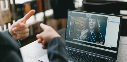 Crea-SP implementa atendimento em Libras