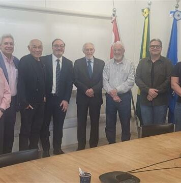 Corpo técnico do IE entrega à SPTrans relatório de sugestões sobre E-Bus no manual de infraestrutura básica para garagem