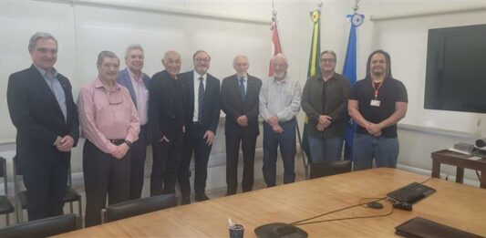 Corpo técnico do IE entrega à SPTrans relatório de sugestões sobre E-Bus no manual de infraestrutura básica para garagem