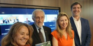 Presidente do IE prestigia palestra de Viviane Esse