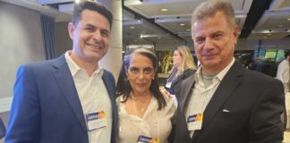 VP do IE prestigia a solenidade de 20 anos da ABRINSTAL