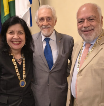 Presidente do IE participa de solenidade de posse da nova diretoria da ANE