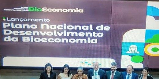 IE prestigia o lançamento do PNDBio