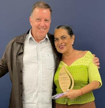 VP do IE recebe prêmio Destaque Mulher Empreendedora 2026