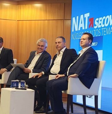 IE prestigia encontro de Kassab e Caiado no Secovi-SP