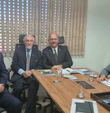 Presidente do IE e conselheiro realizam agenda institucional em Brasília