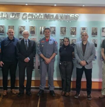 Visita institucional fortalece cooperação entre IE e Corpo de Bombeiros