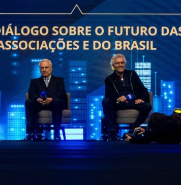 Presidente do IE e conselheiros participam de encontro com o candidato Ronaldo Caiado, na ACSP