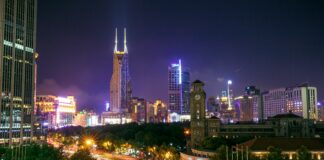 “Paisagem Noturna: como a luz transforma os espaços livres urbanos” é tema de palestra on-line dia 15 de setembro. Inscreva-se