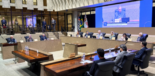Presidente do IE participa de apresentação sobre Referencial Técnico em Obras de Pavimentação